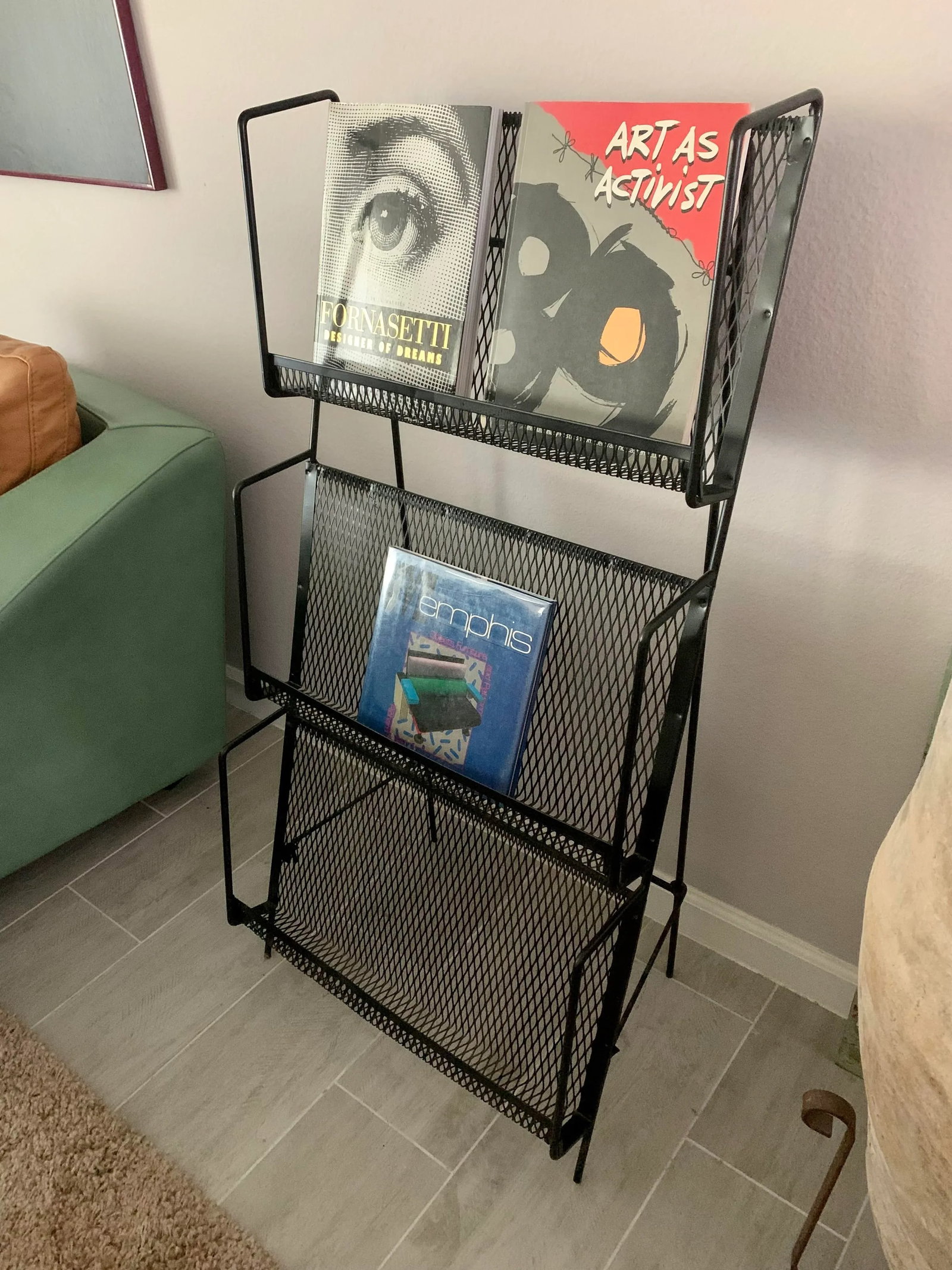 Mid Century Modern Folding Iron Magazine Rack - Atomic Modernist Metal Design - 4