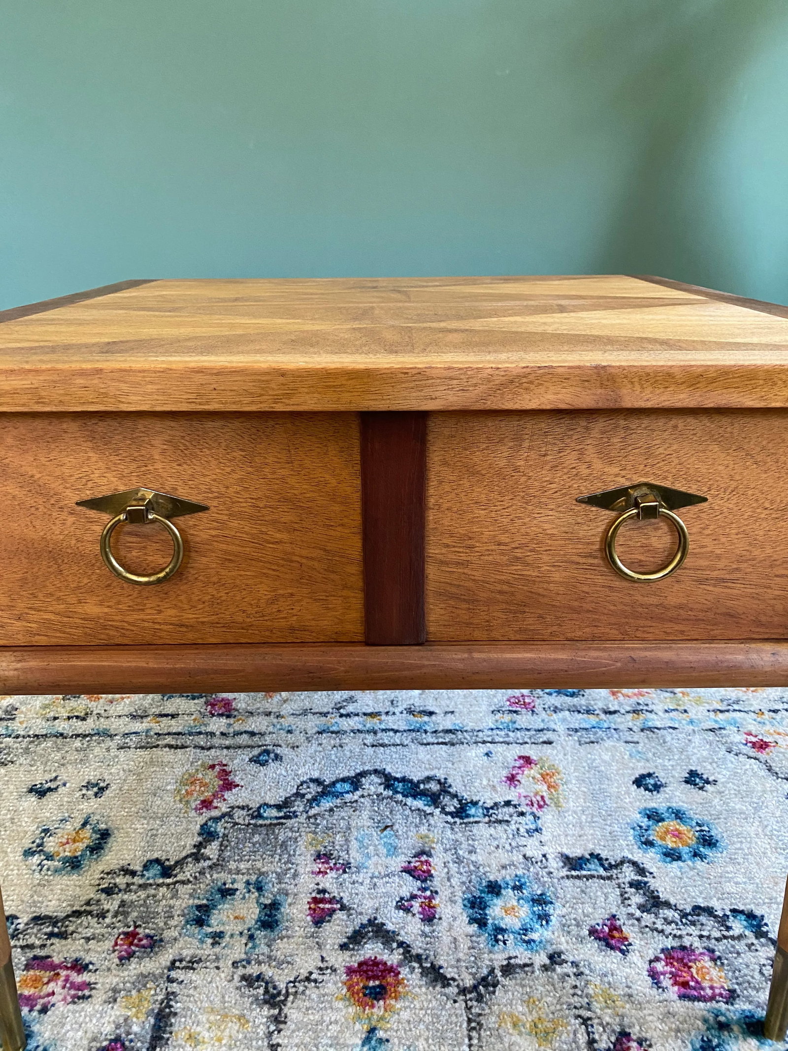 American of Martinsville End Table - 9