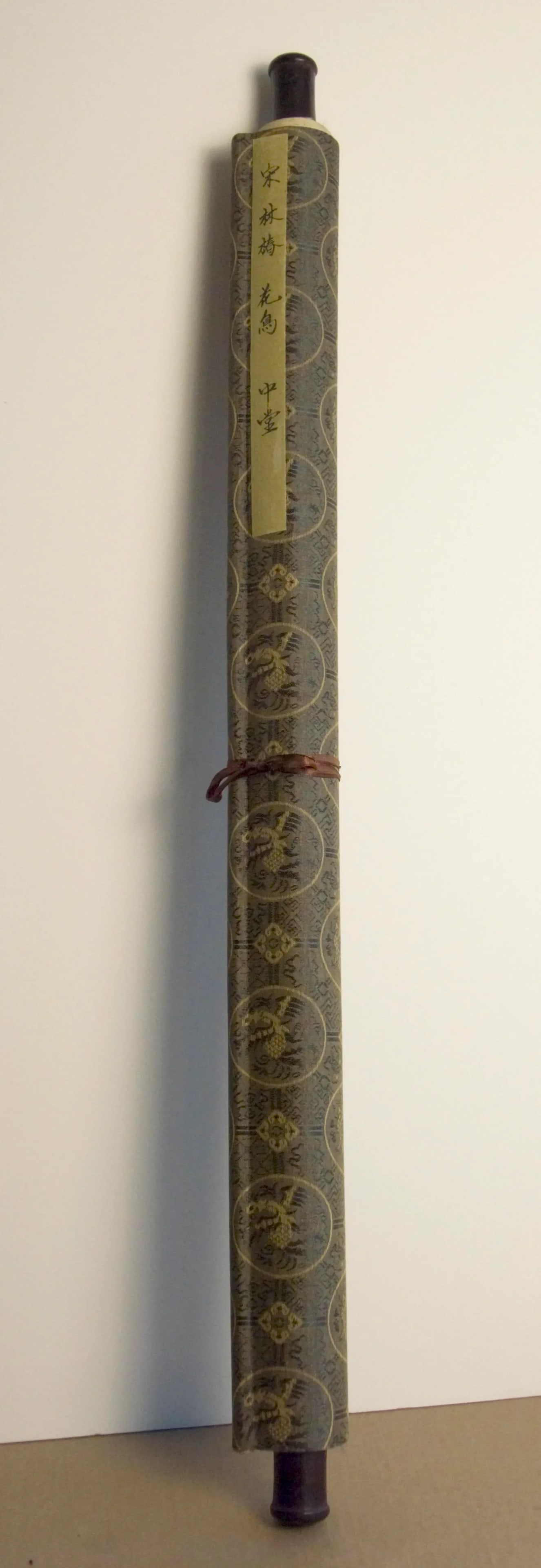 Early 20th Century Chinese Bird and Flower Scroll - 10