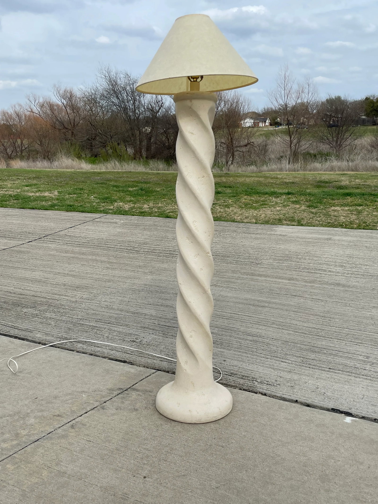 Michael Tayler Style Plaster Spiral Floor Lamp - 2