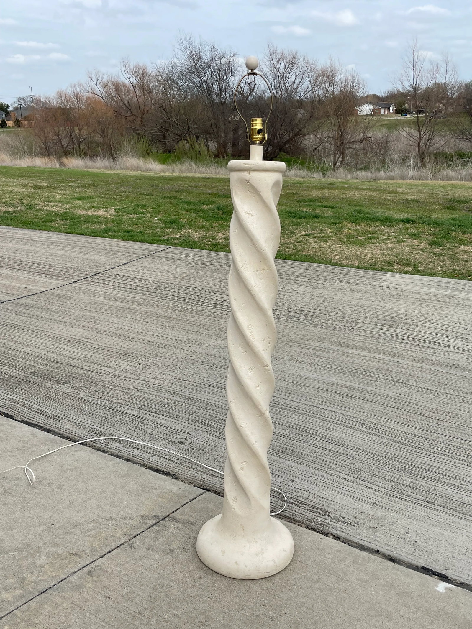 Michael Tayler Style Plaster Spiral Floor Lamp - 3