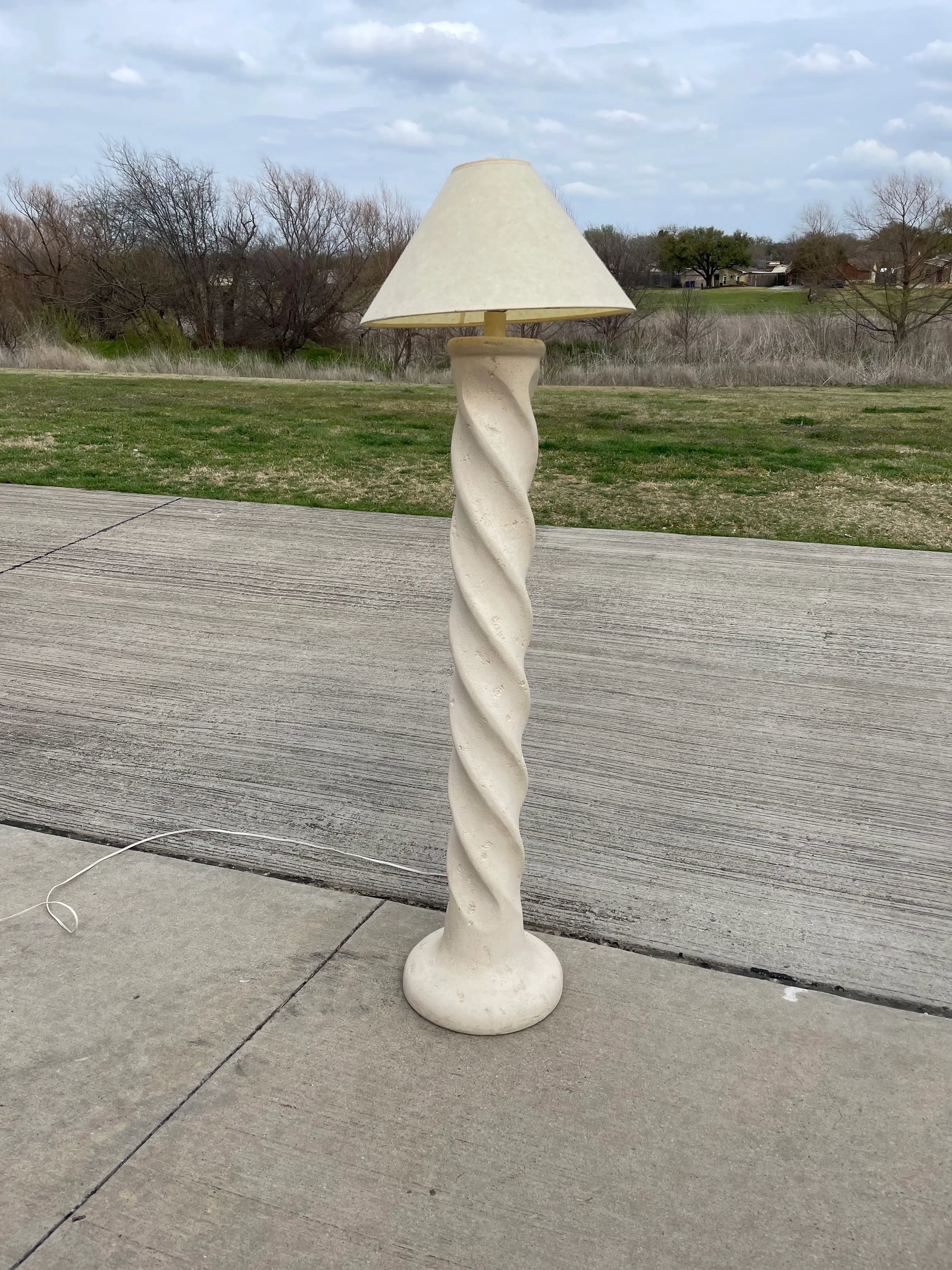 Michael Tayler Style Plaster Spiral Floor Lamp - 8