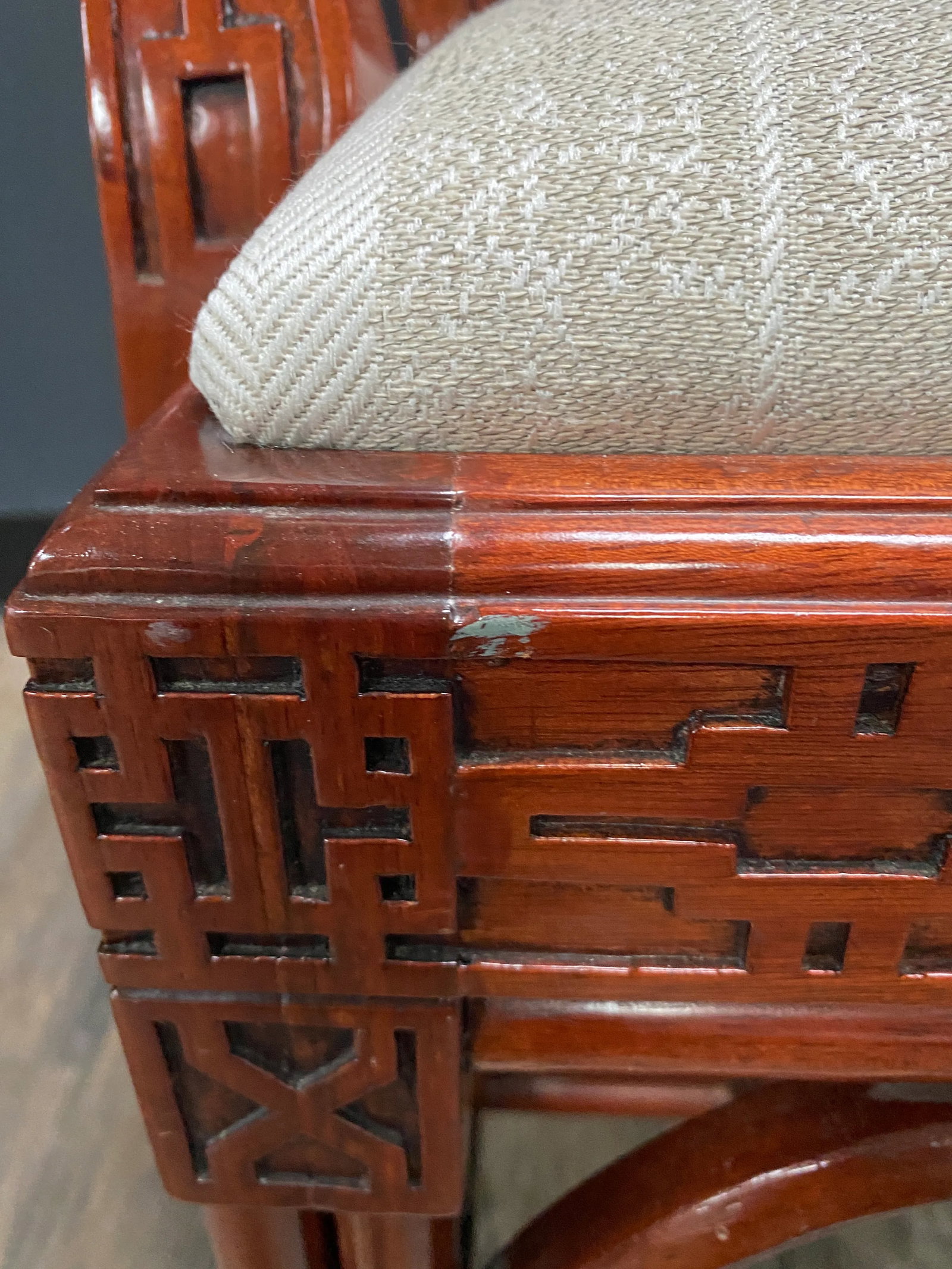 Chinese Chippendale Pagoda Settee - 8