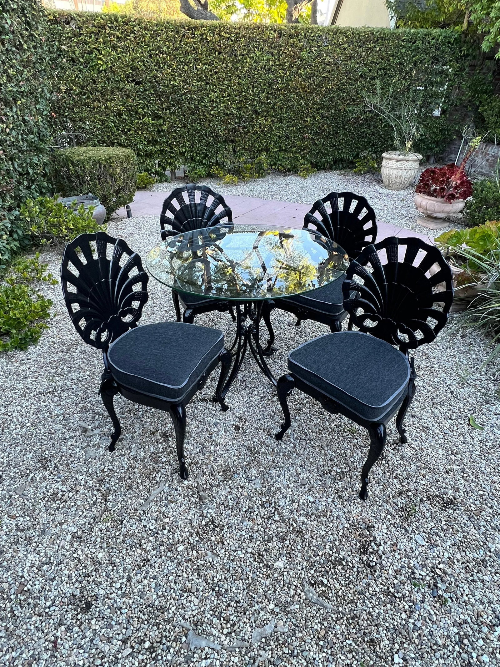 Mid 20th Century Grotto Shell Chairs & Table - Set of 5 - 2