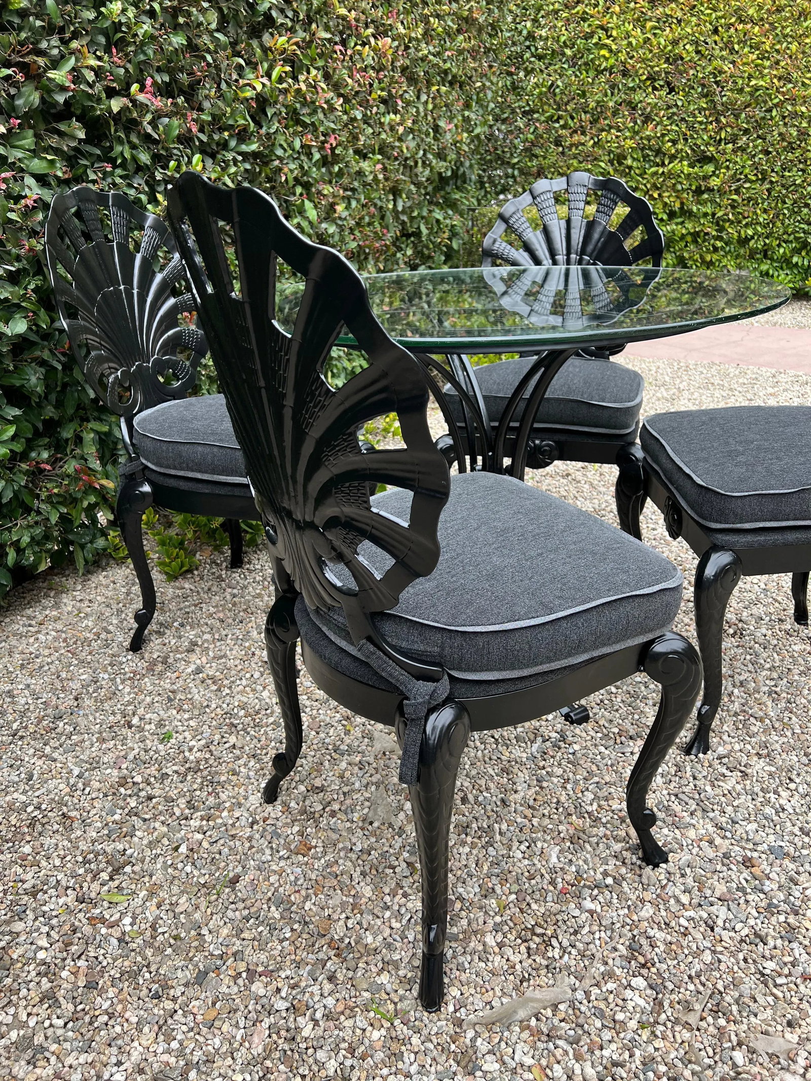 Mid 20th Century Grotto Shell Chairs & Table - Set of 5 - 9
