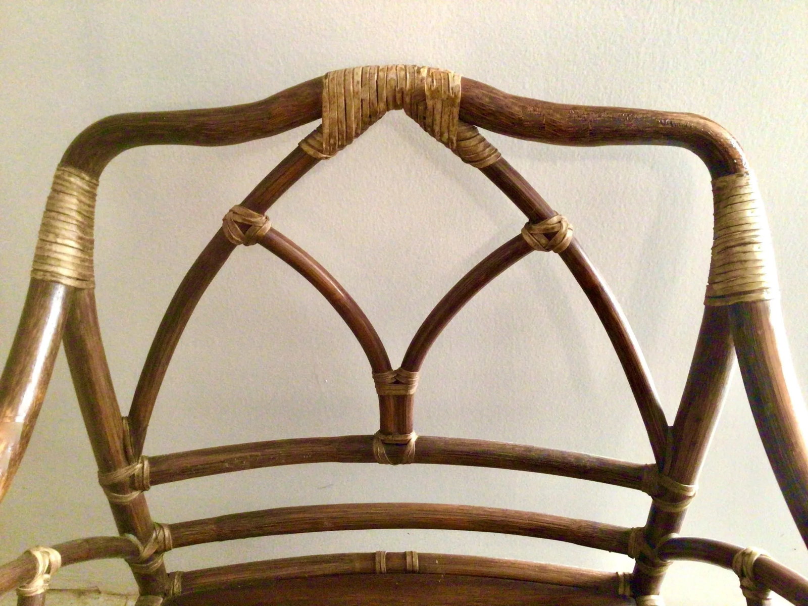1970s Vintage McGuire Restored Cathedral Lounger Chair - 3