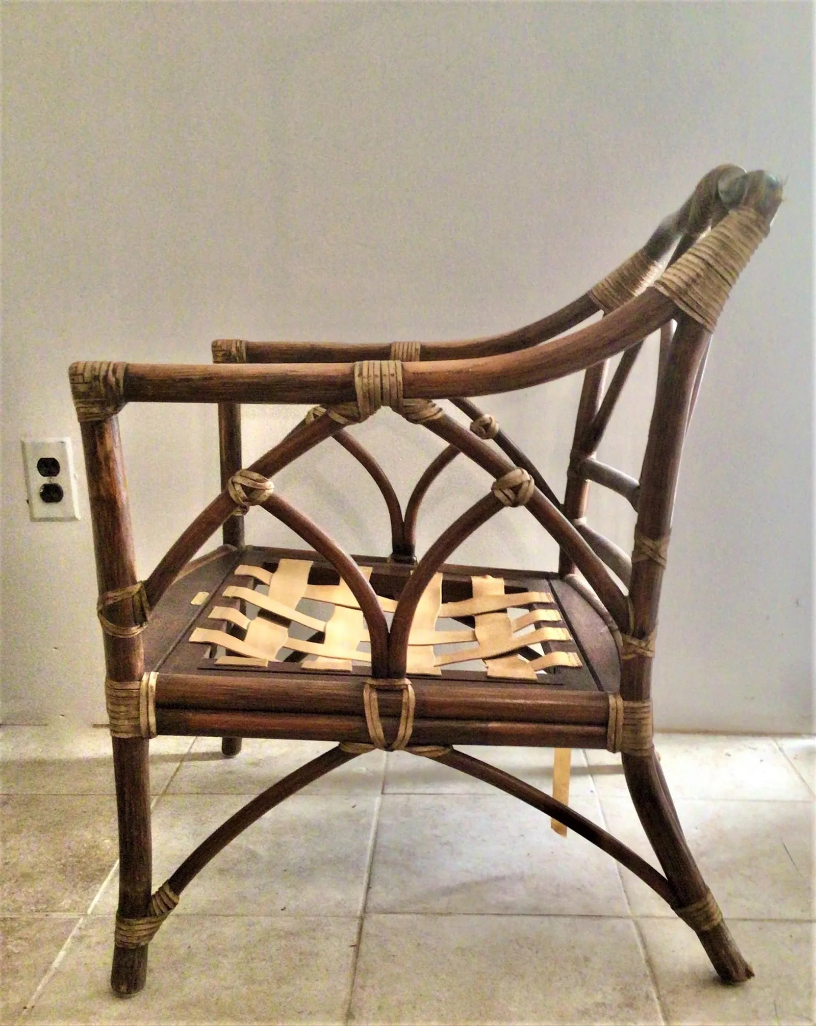 1970s Vintage McGuire Restored Cathedral Lounger Chair - 5