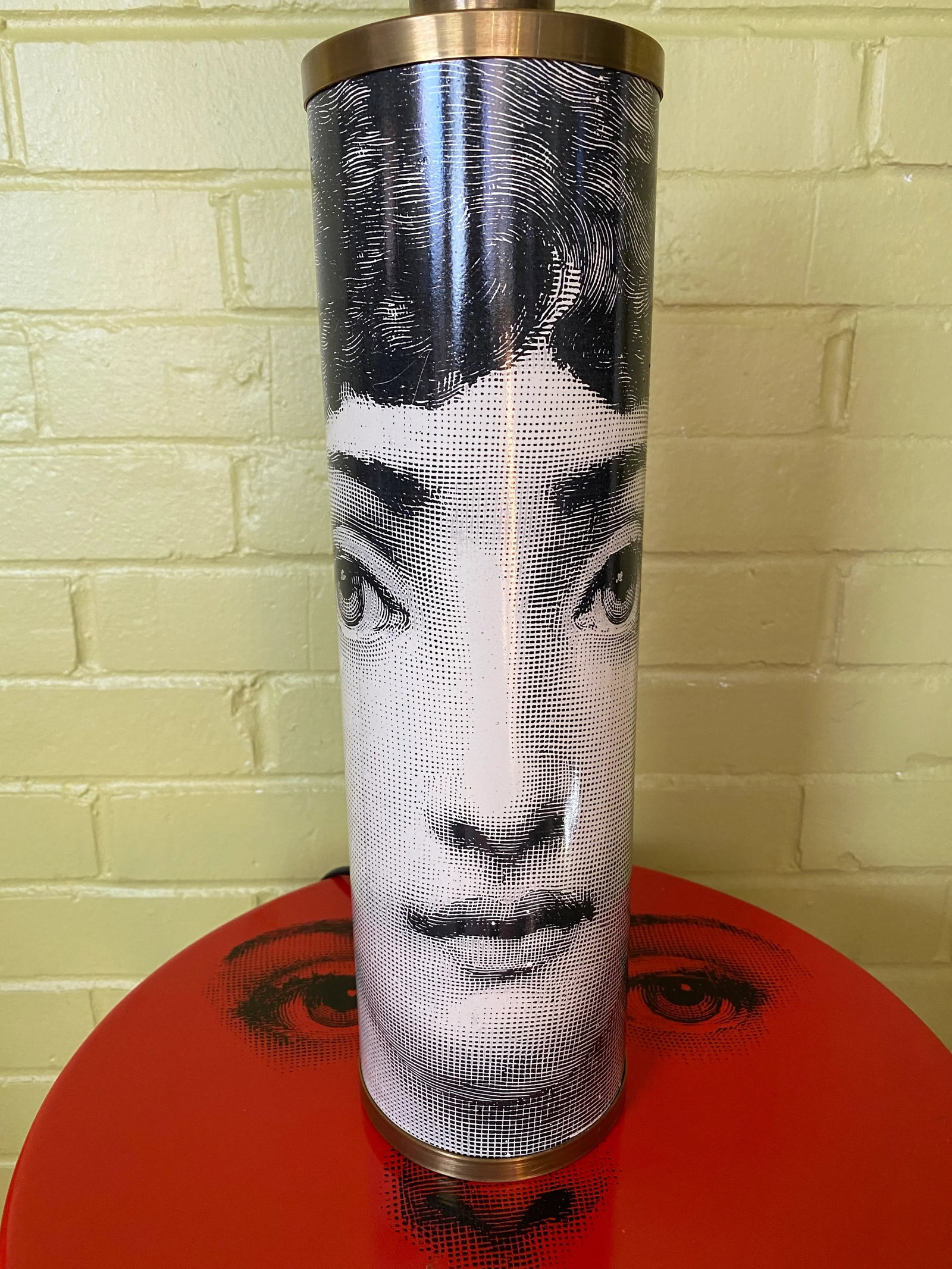 Piero Fornasetti Lina Face Table Lamp EU Wired - 3