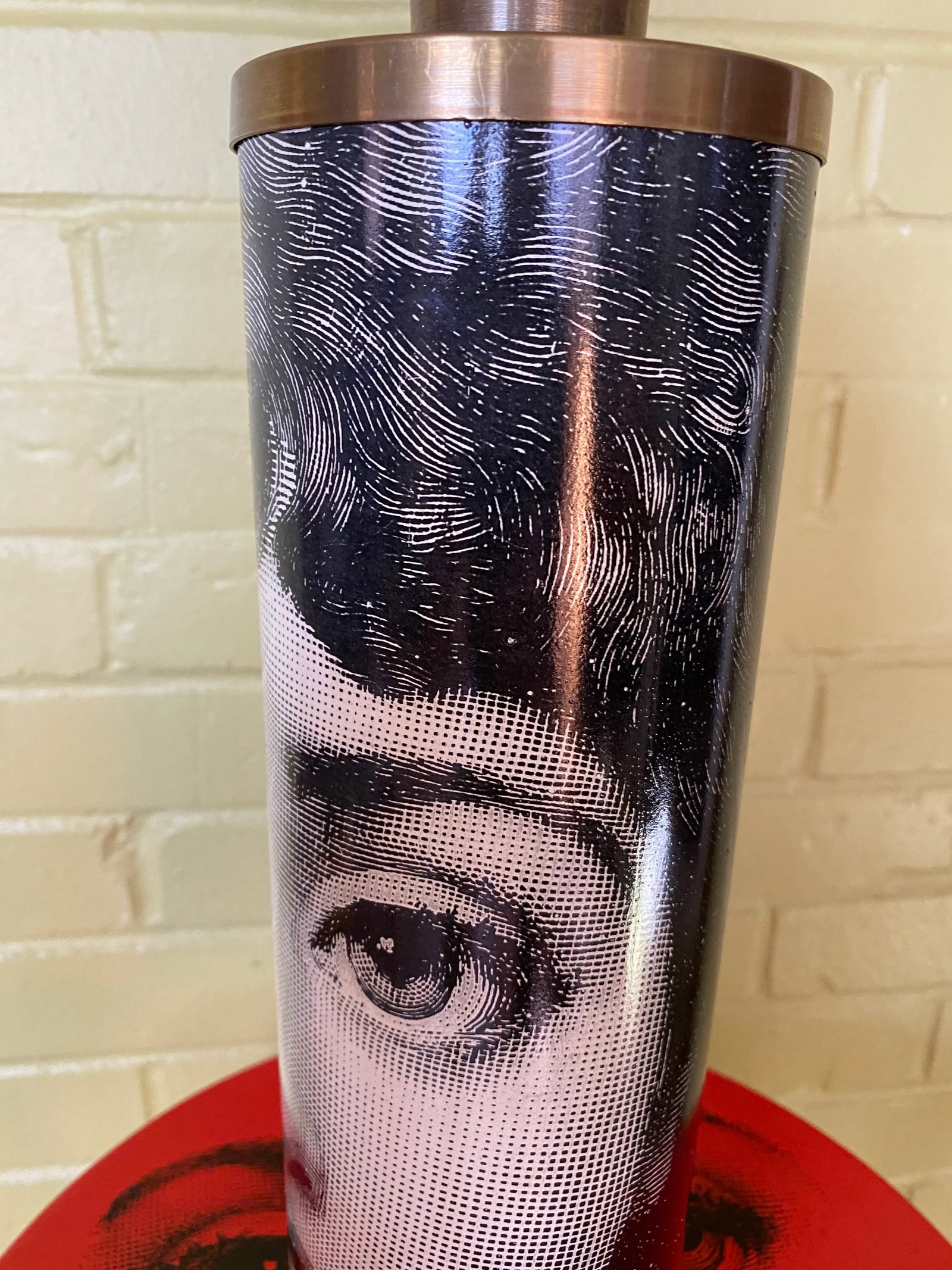Piero Fornasetti Lina Face Table Lamp EU Wired - 7