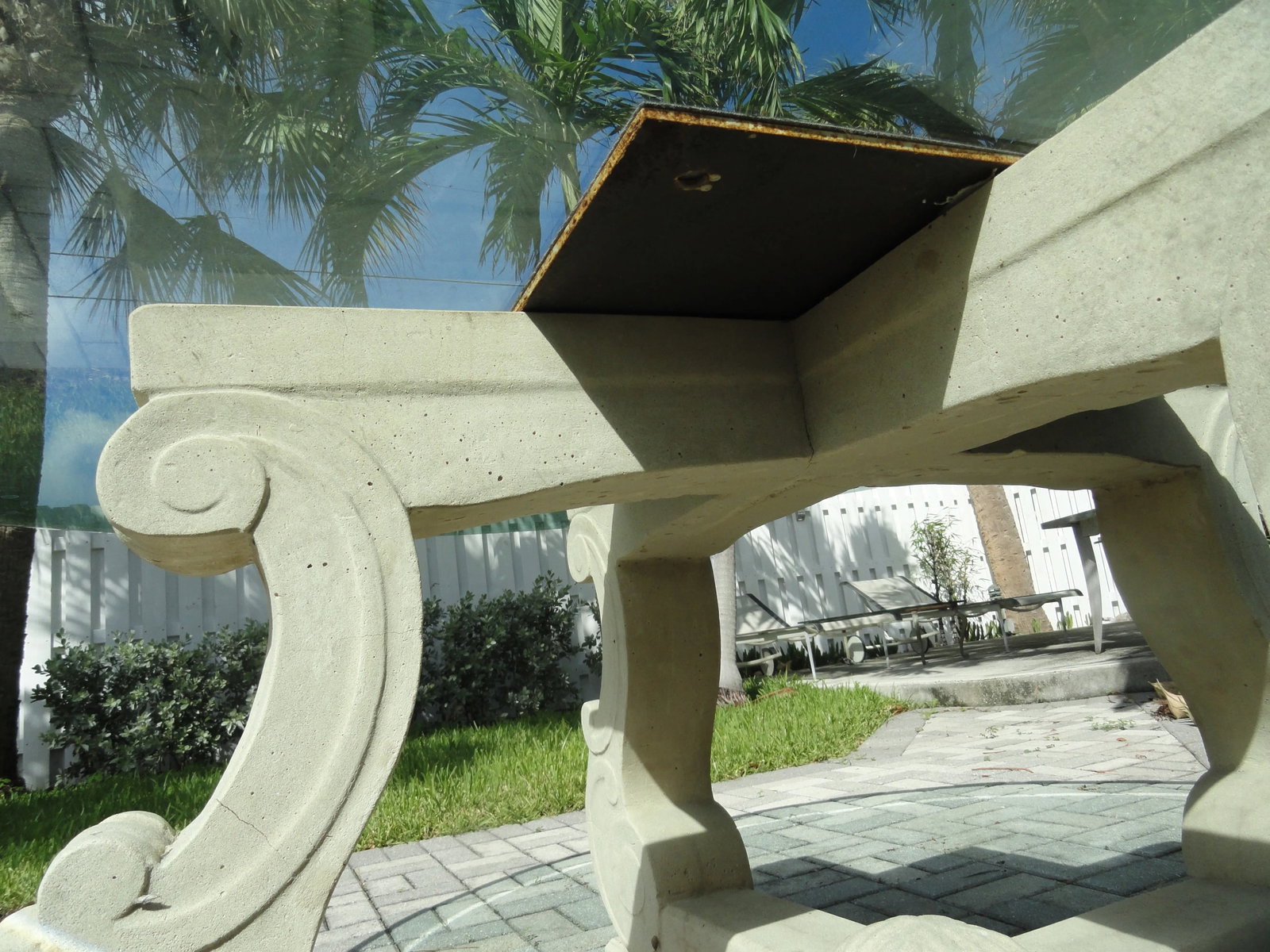 1980s Neoclassical Michael Taylor Four-Lyre Concrete Table Base - 6