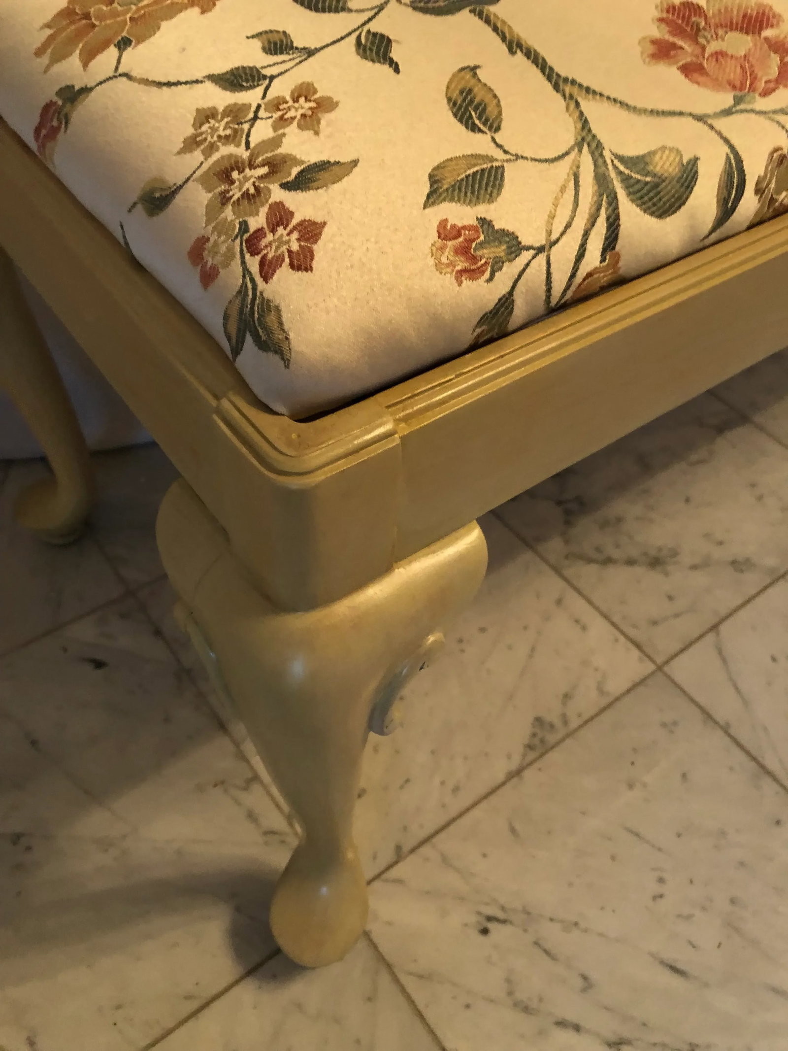 1990s Ethan Allen Country French Floral Upholstered Bench - 5
