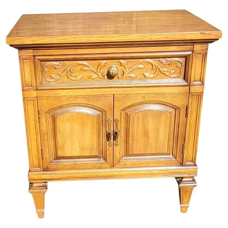 Mid 20th Century Thomasville Neoclassical French Style Fruitwood Bedside Tables Set of 2 - 8