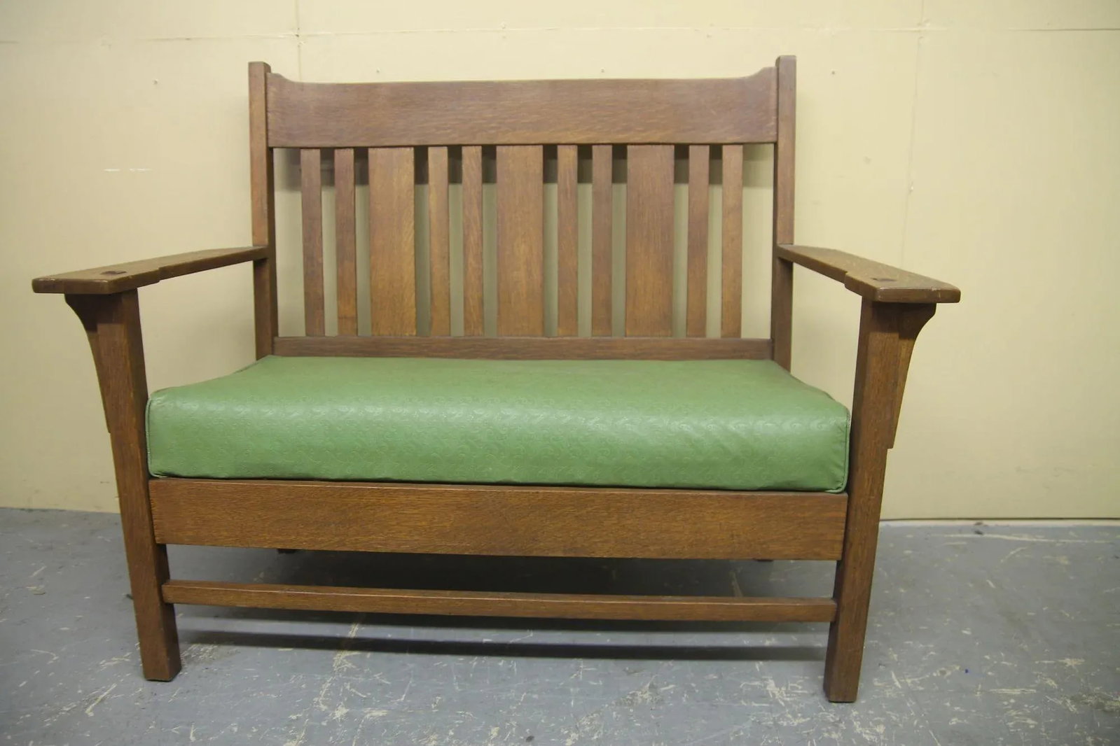 Antique Arts and Crafts Settle by Harden - 2