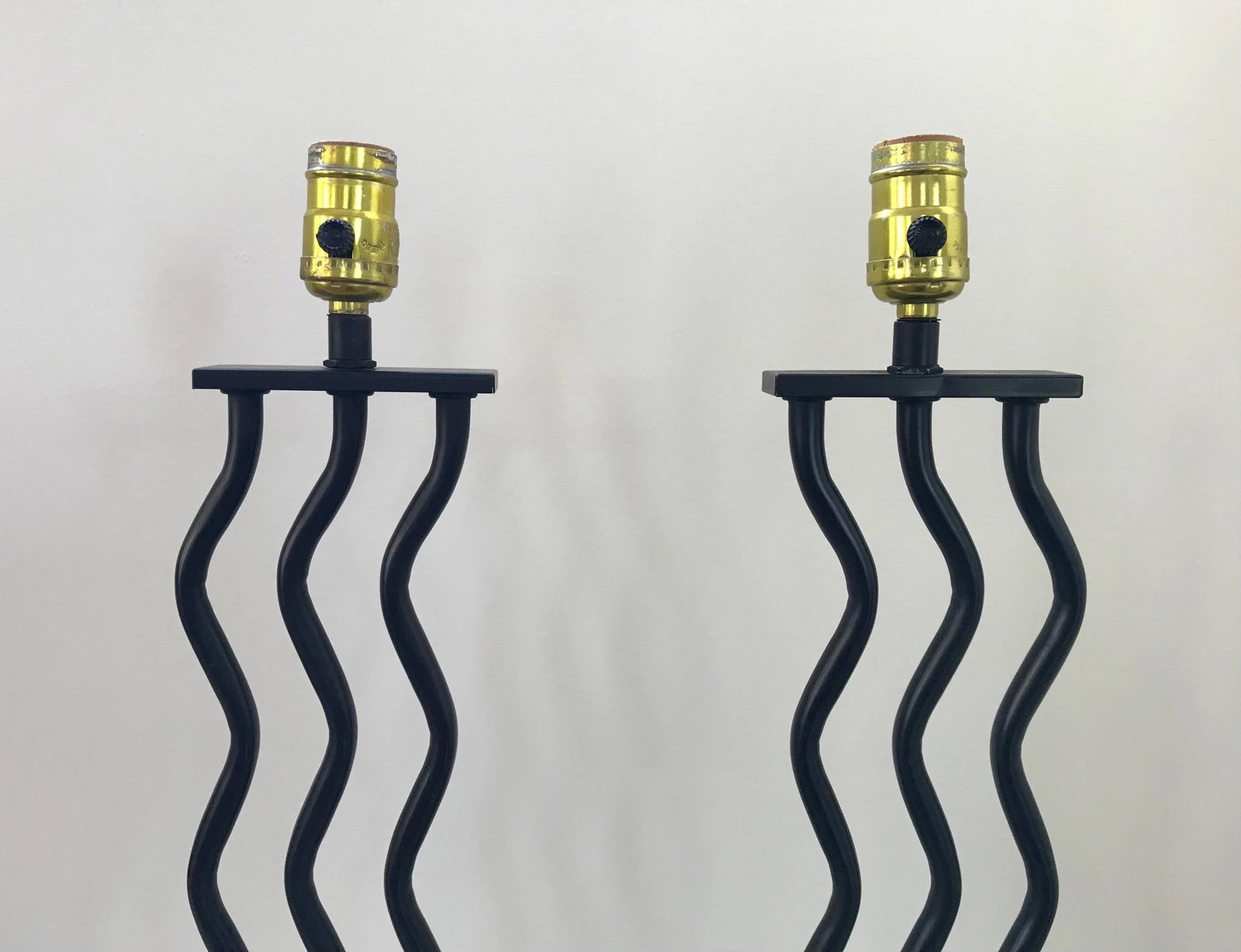 Vintage 1980s Postmodern Squiggle Lamps ~ a Pair - 3