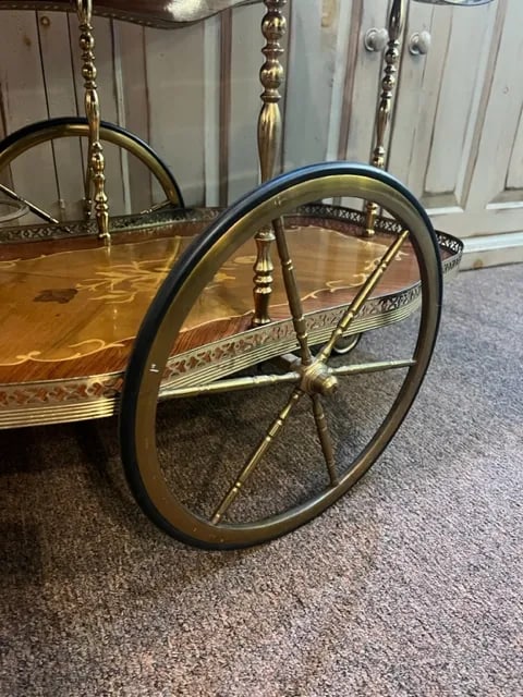 Mid 20th Century Italian Floral Marquetry and Brass Service Bar Cart Trolley - 6