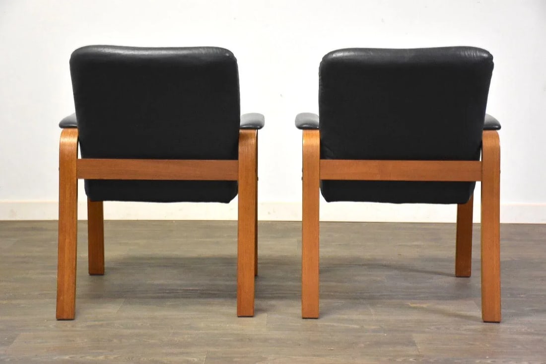 Ekornes Blue Leather and Teak Lounge Chairs - a Pair - 4