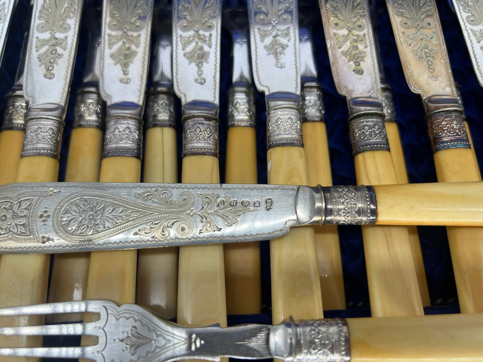24 Pc., Cased Set of Engraved g.h. Whitaker Silver Fish or Dessert Service - 5