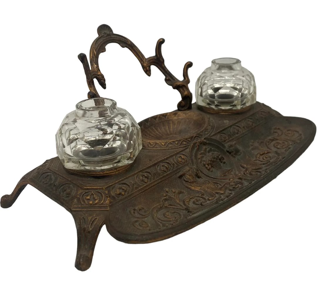 Late 19th Century German Art Nouveau Heavy Bronze and Crystal Ink Well Stand Made by Fr Malchow Fct. - 6