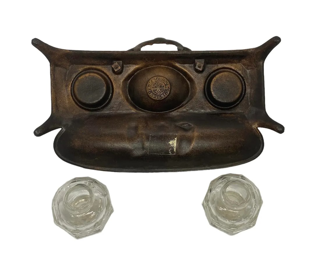 Late 19th Century German Art Nouveau Heavy Bronze and Crystal Ink Well Stand Made by Fr Malchow Fct. - 8