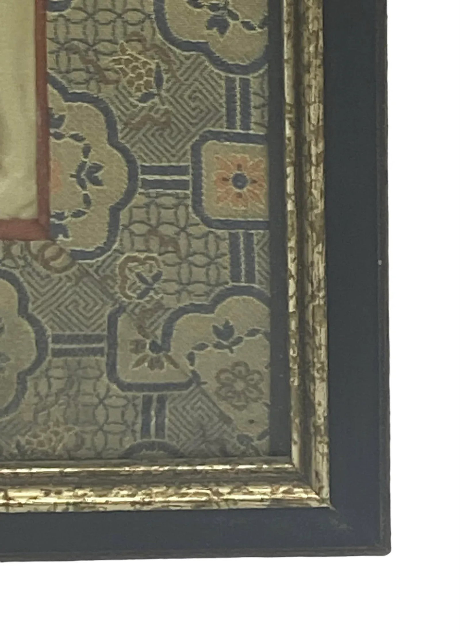 Vintage Japanese Framed Silk Embroidered Panel With a Floating Butterfly Approaching a Flower Surrou - 6