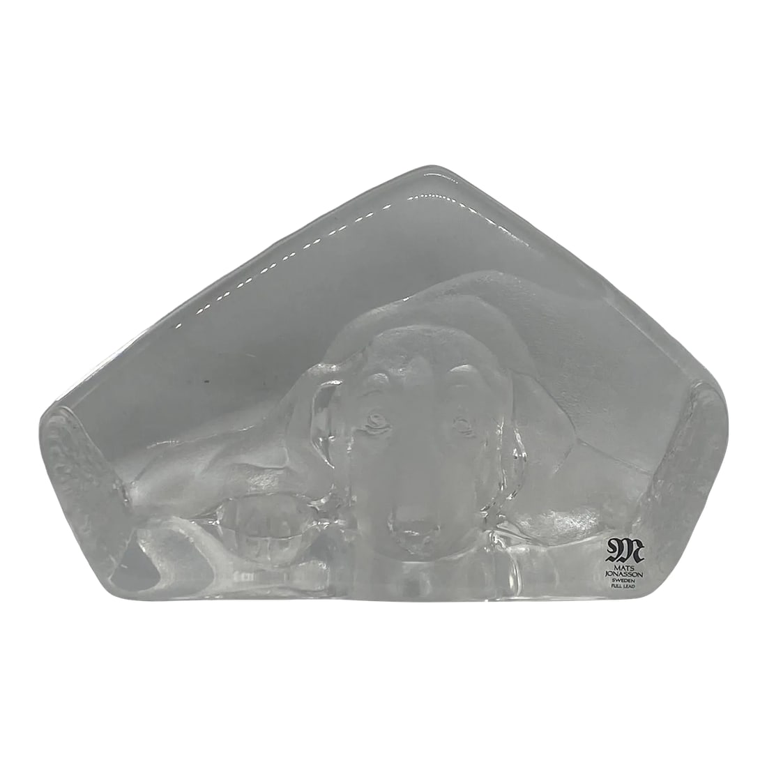 Vintage Mats Jonasson Sweden Etched Full Lead Crystal "Resting Basset Hound" Frosted 3D Paperweight: Vintage Mats Jonasson Sweden Etched Full Lead Crystal "Resting Basset Hound" Frosted 3-D Paperweight Sculpture. This beautiful sculpture is in excellent with no major imperfections including chips,