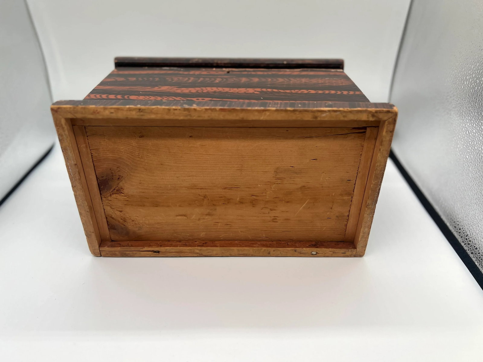 Spectacular American Grain Painted Strong Box, New England Circa 1800 - 11