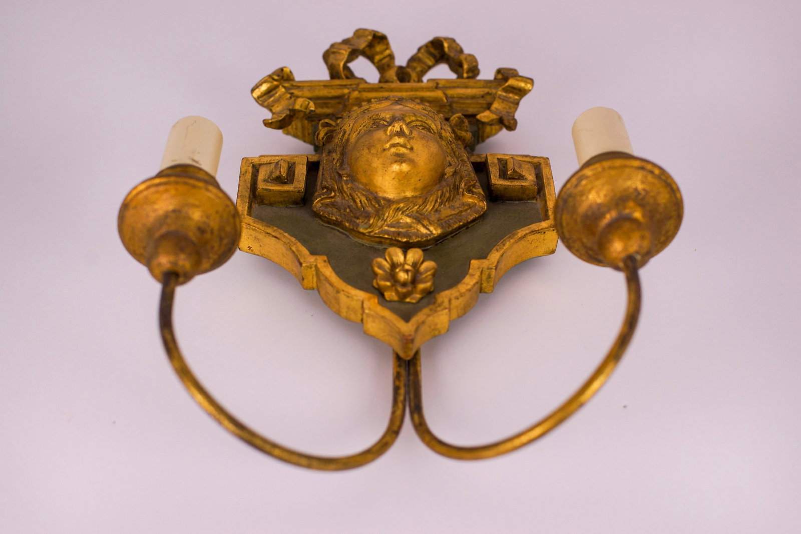 20th Century Neoclassical Wooden Double-Arm Sconce - 3