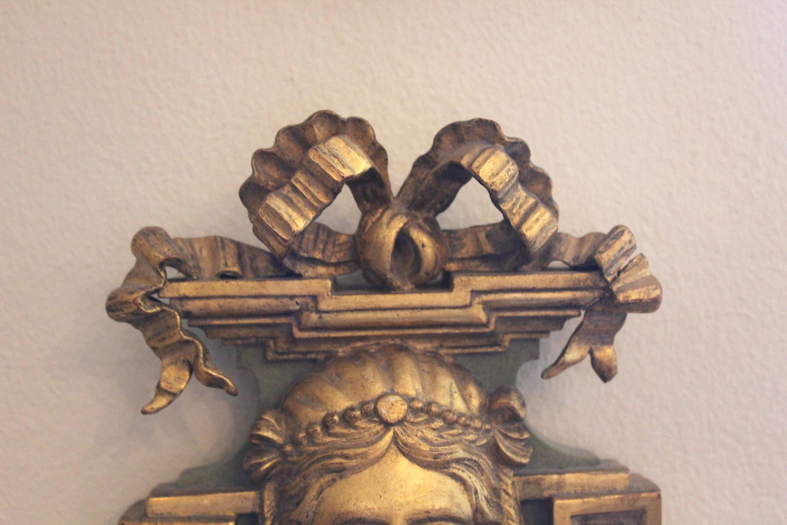 20th Century Neoclassical Wooden Double-Arm Sconce - 4