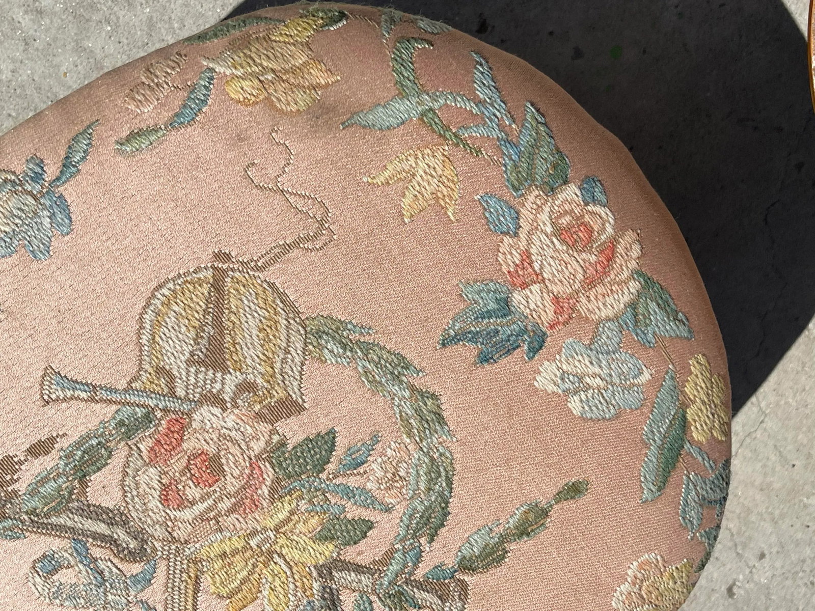 Pair of French Louis XVI Early 20th Century Foot Stools - 5