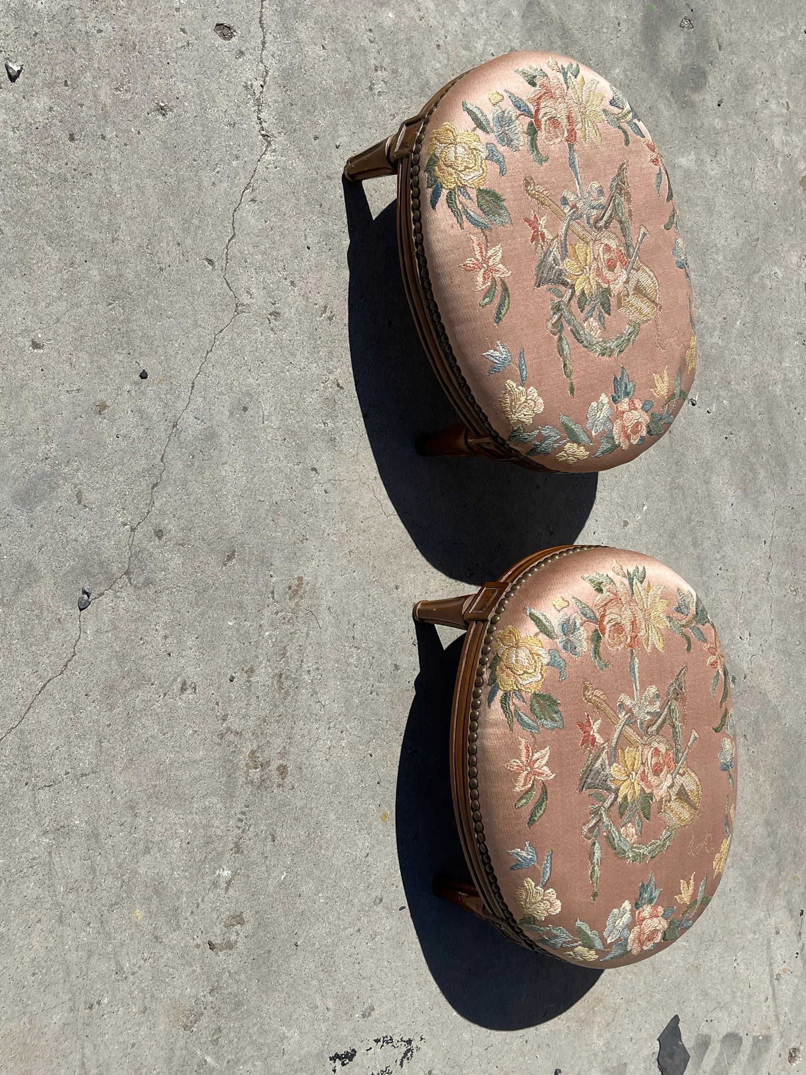 Pair of French Louis XVI Early 20th Century Foot Stools - 6