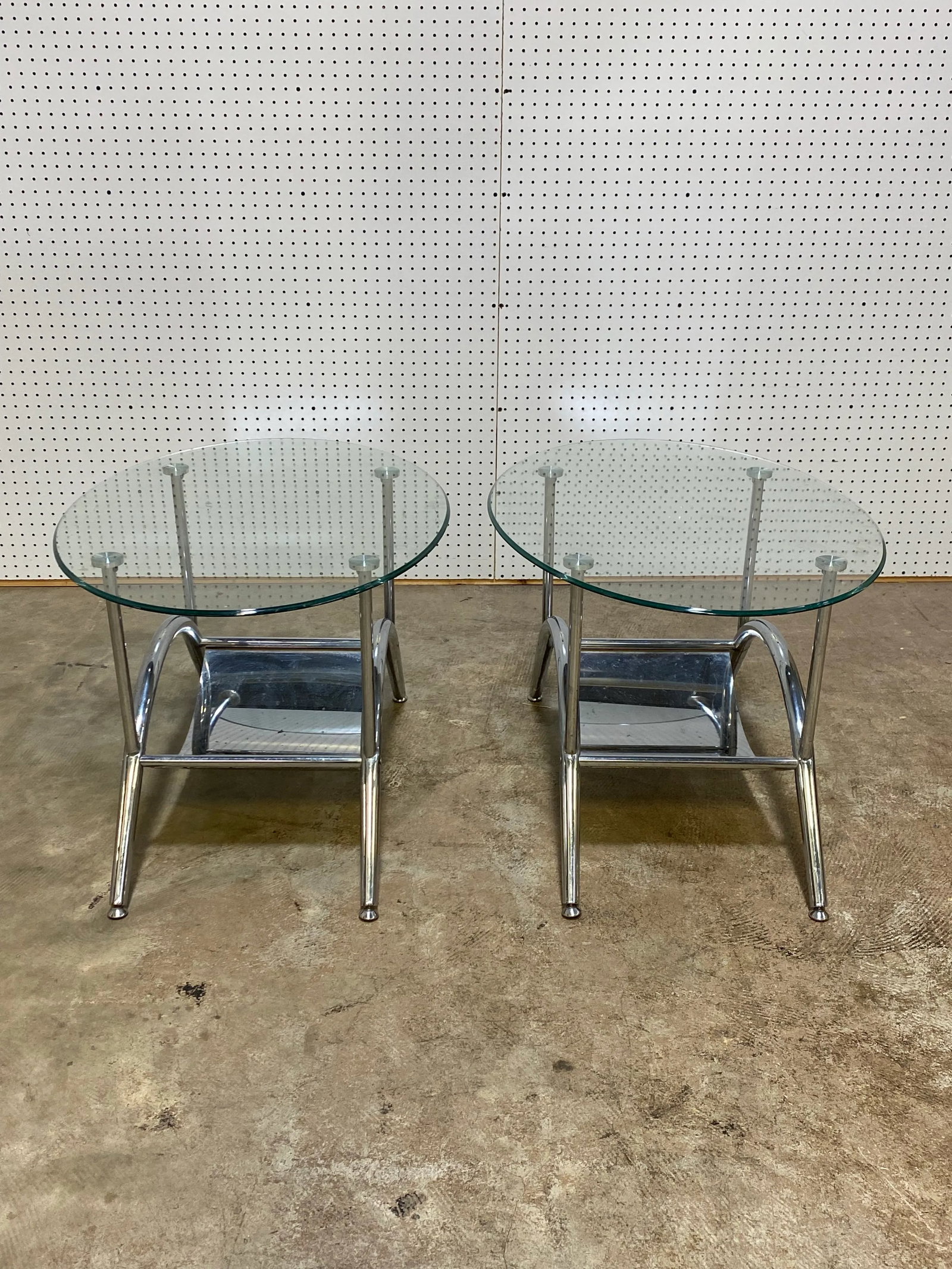Mid 20th Century Mid Century Modern Chrome and Oval Glass Top Side Tables - a Pair - 3
