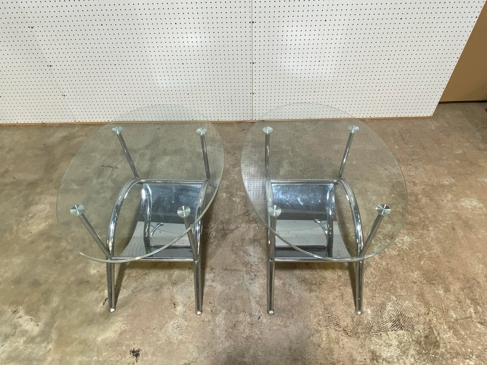 Mid 20th Century Mid Century Modern Chrome and Oval Glass Top Side Tables - a Pair - 4