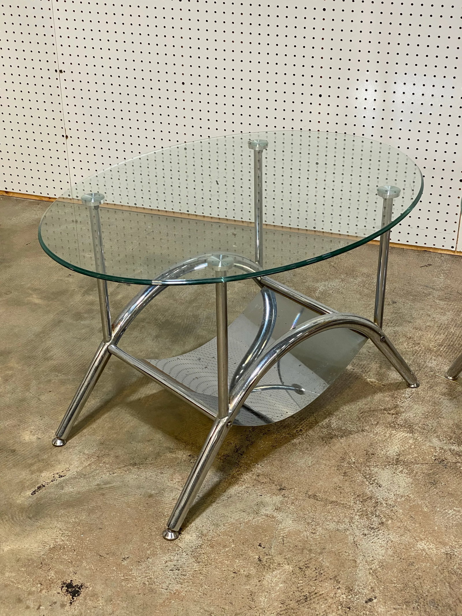 Mid 20th Century Mid Century Modern Chrome and Oval Glass Top Side Tables - a Pair - 7