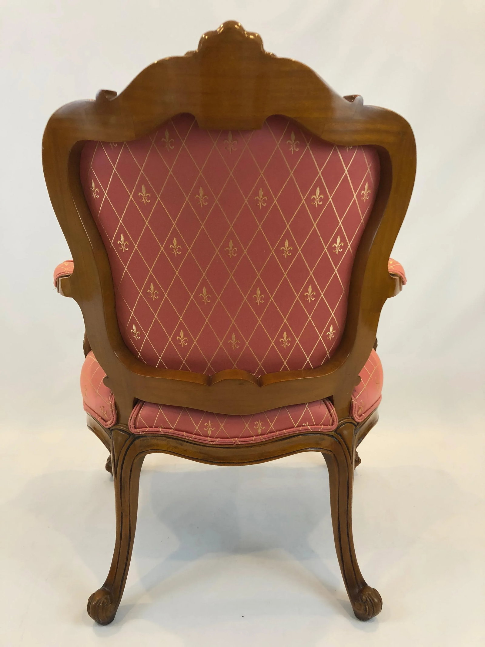 1980s Vintage Regal Louis XVI Style Girard Emilia Hand Carved Italian Armchair - 5