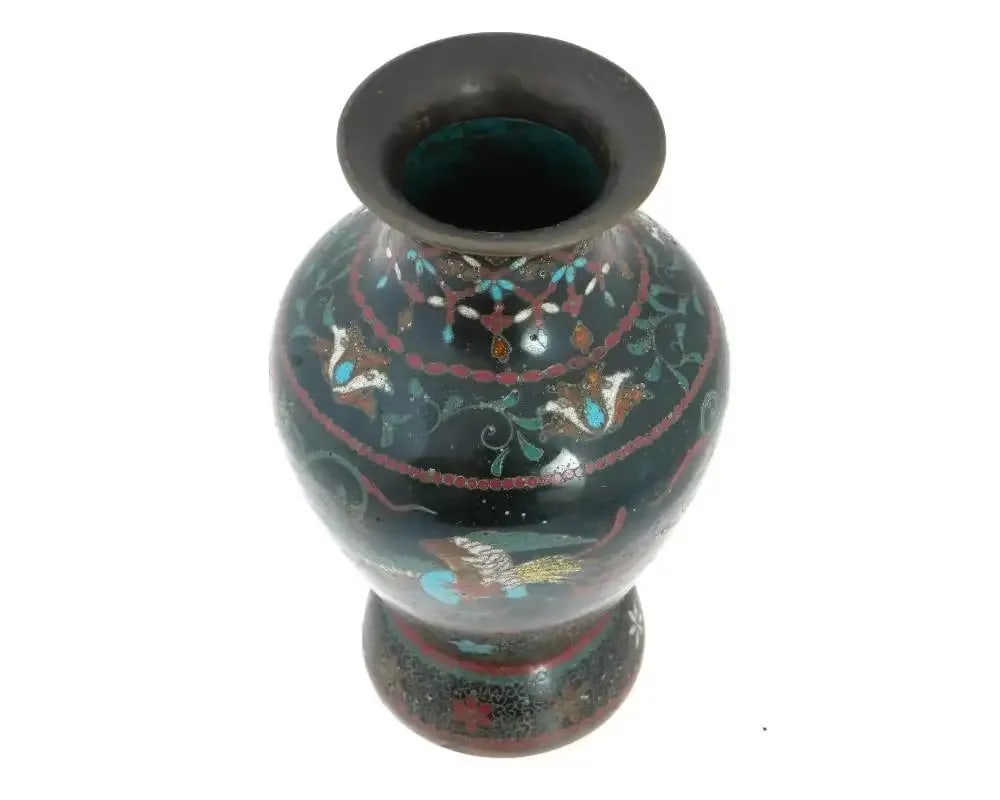 Antique Early Meiji Japanese Cloisonne Vase in the Style of Namikawa - 3