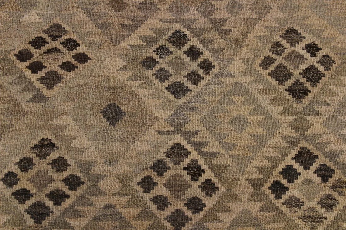 Boho Chic Kilim Tan Hand-Woven Wool Rug - 4'6'' * 6'7'' - 7