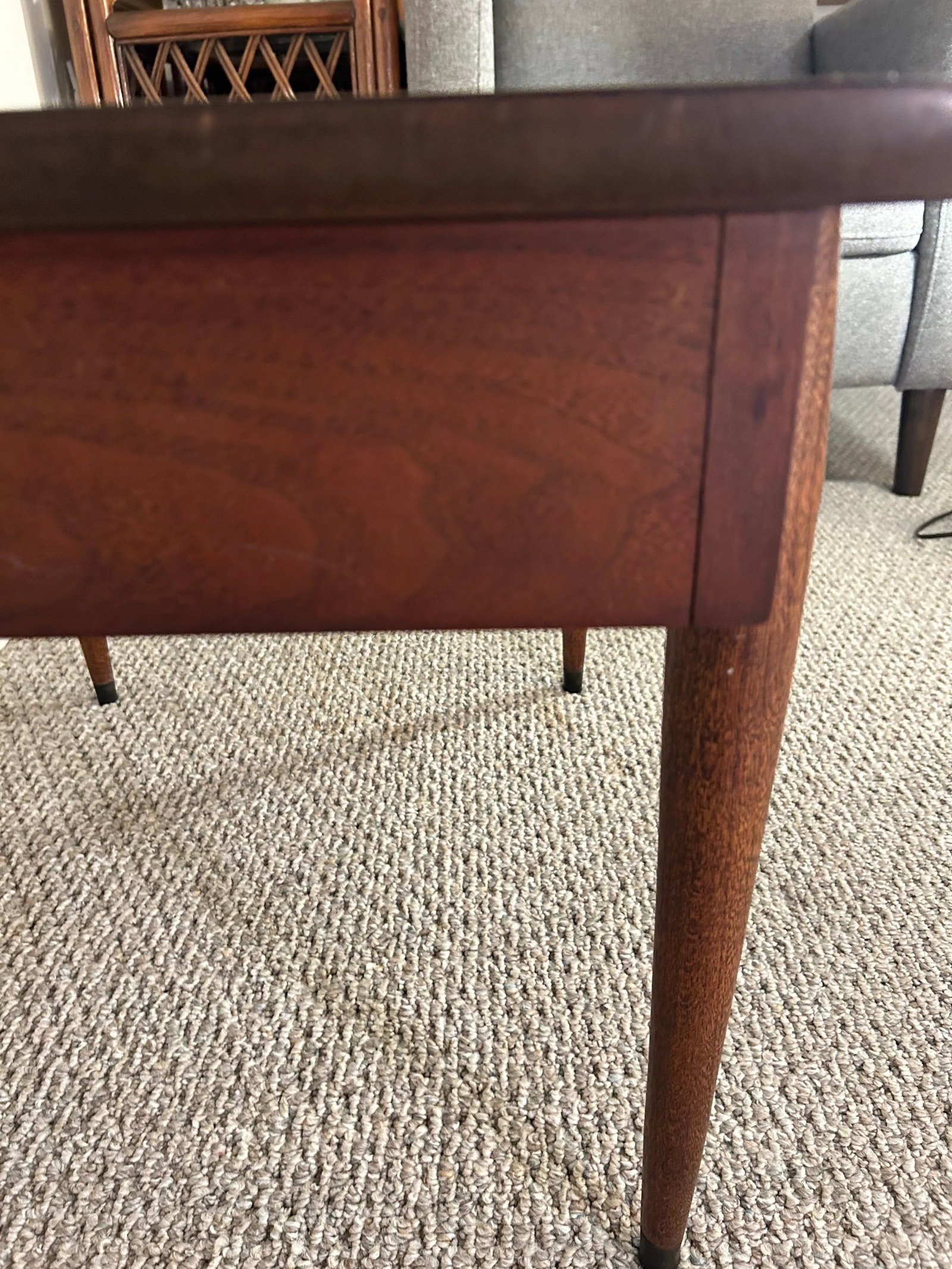 1960s Vintage American of Martinsville Walnut Side Table - 8