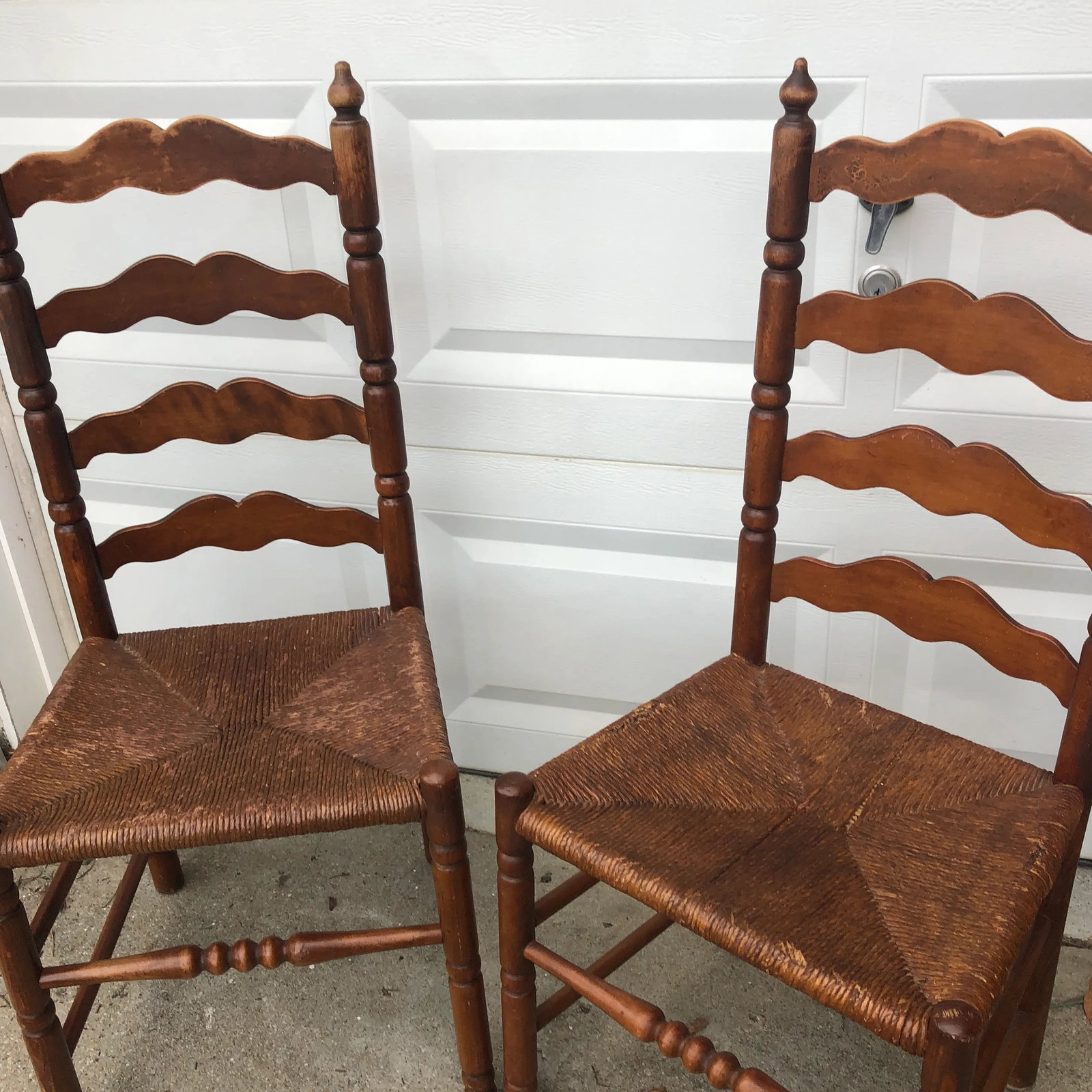 1970s Vintage Italian Rush Seating Caned Farm Chairs - 3