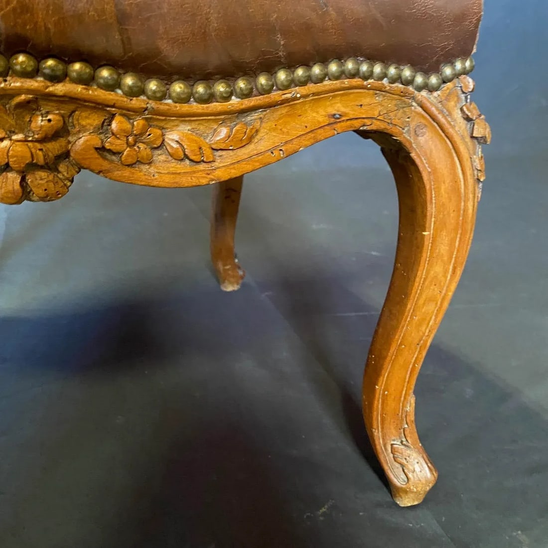 Antique French Louis XV Tobacco Brown Leather Walnut Side Chair - 5