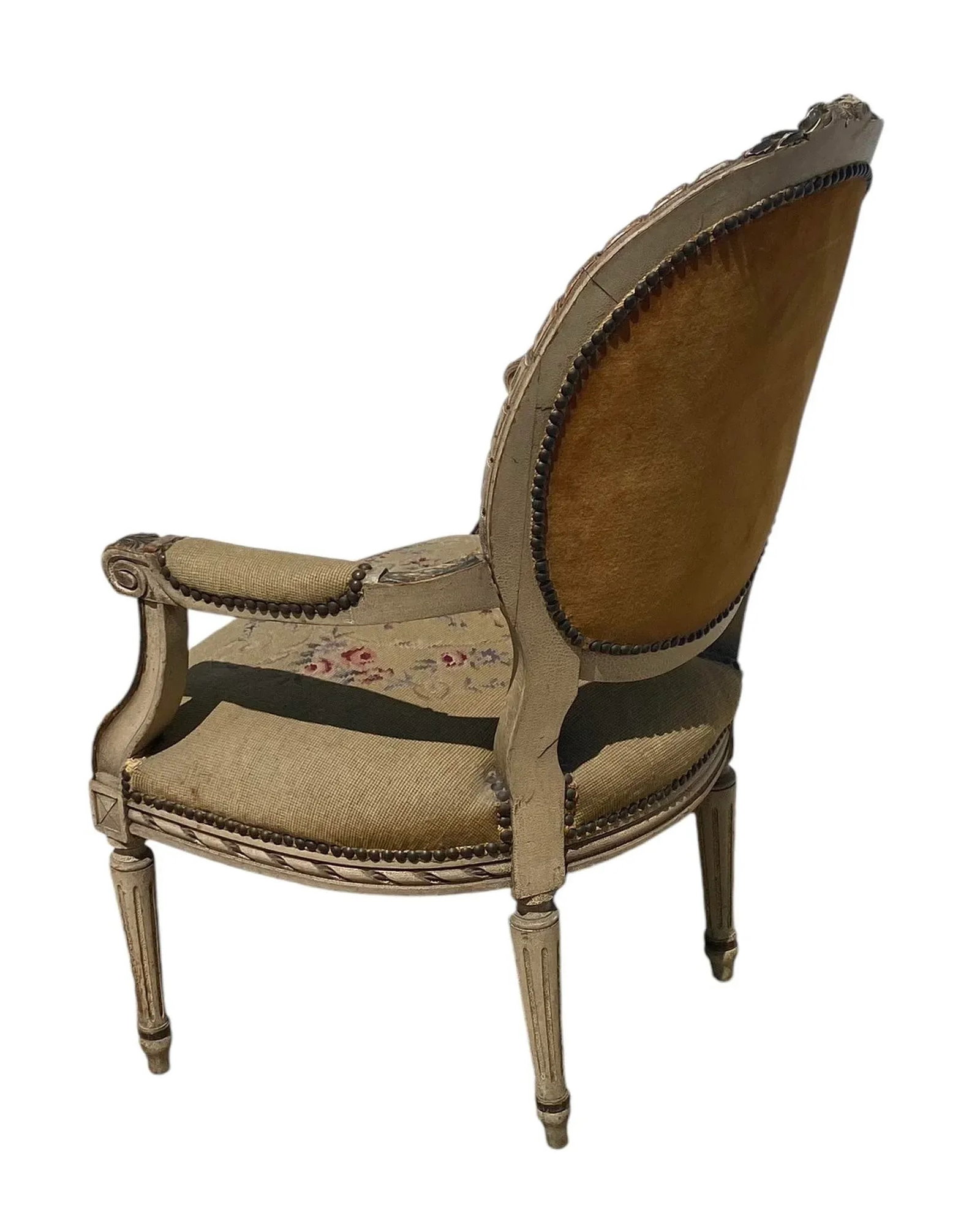 1930s Vintage French Provincial Fauteuil Chair With Floral Needlepoint Design - 3