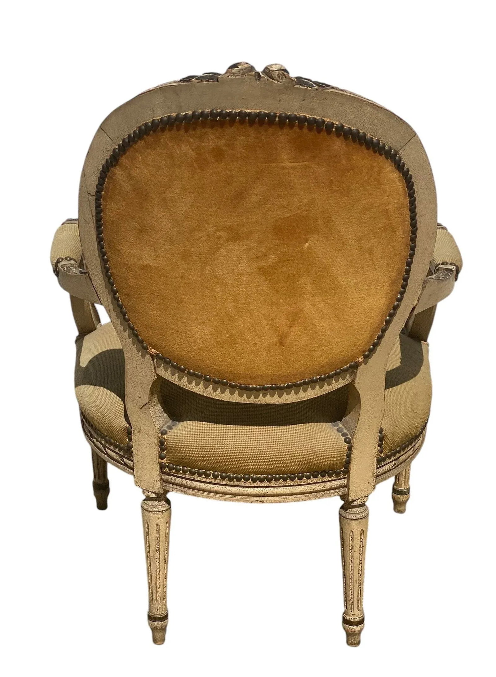 1930s Vintage French Provincial Fauteuil Chair With Floral Needlepoint Design - 4