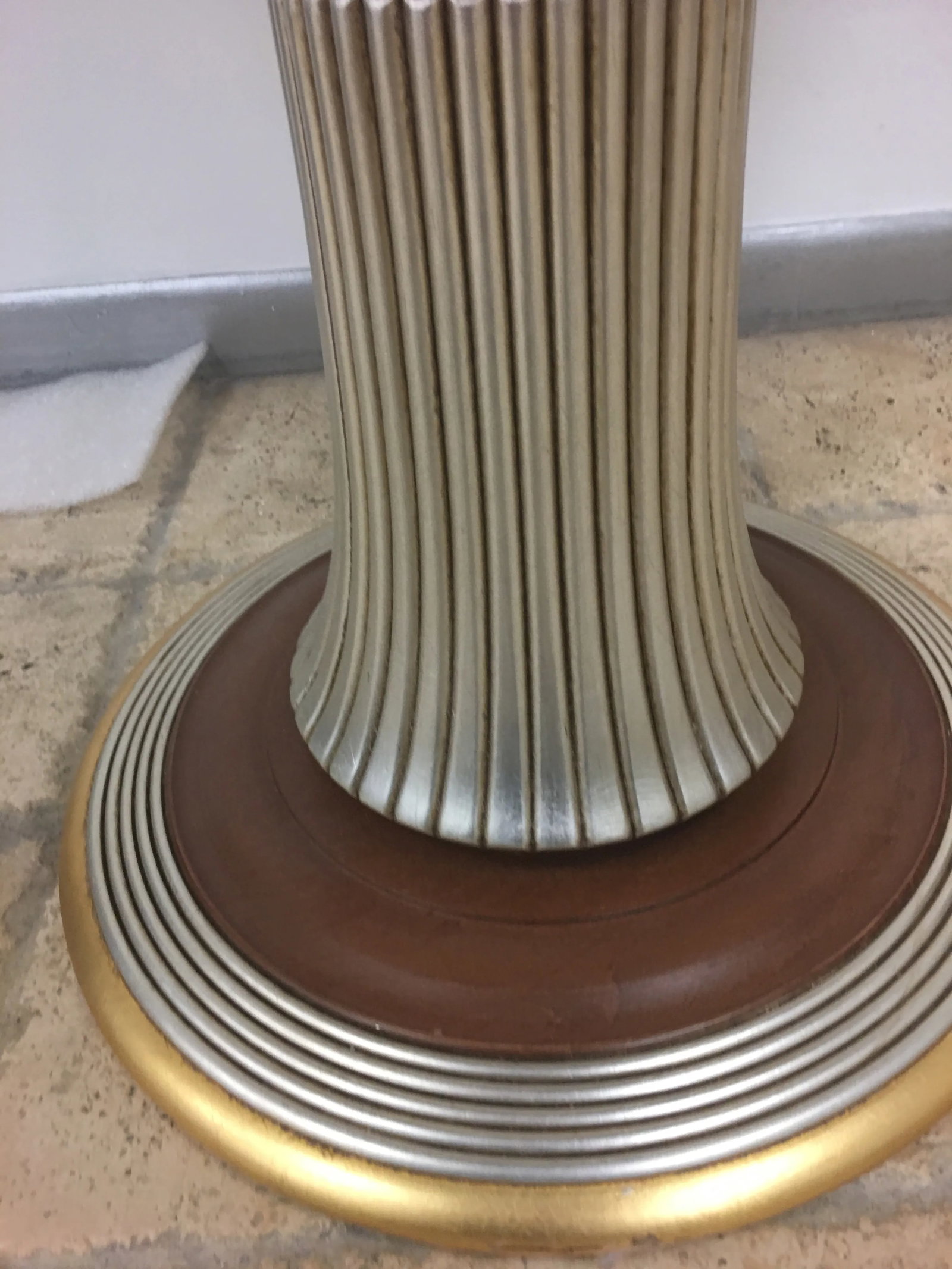 100% Made in Italy by Caspani Tino . Walnut Wood Side Table - 3