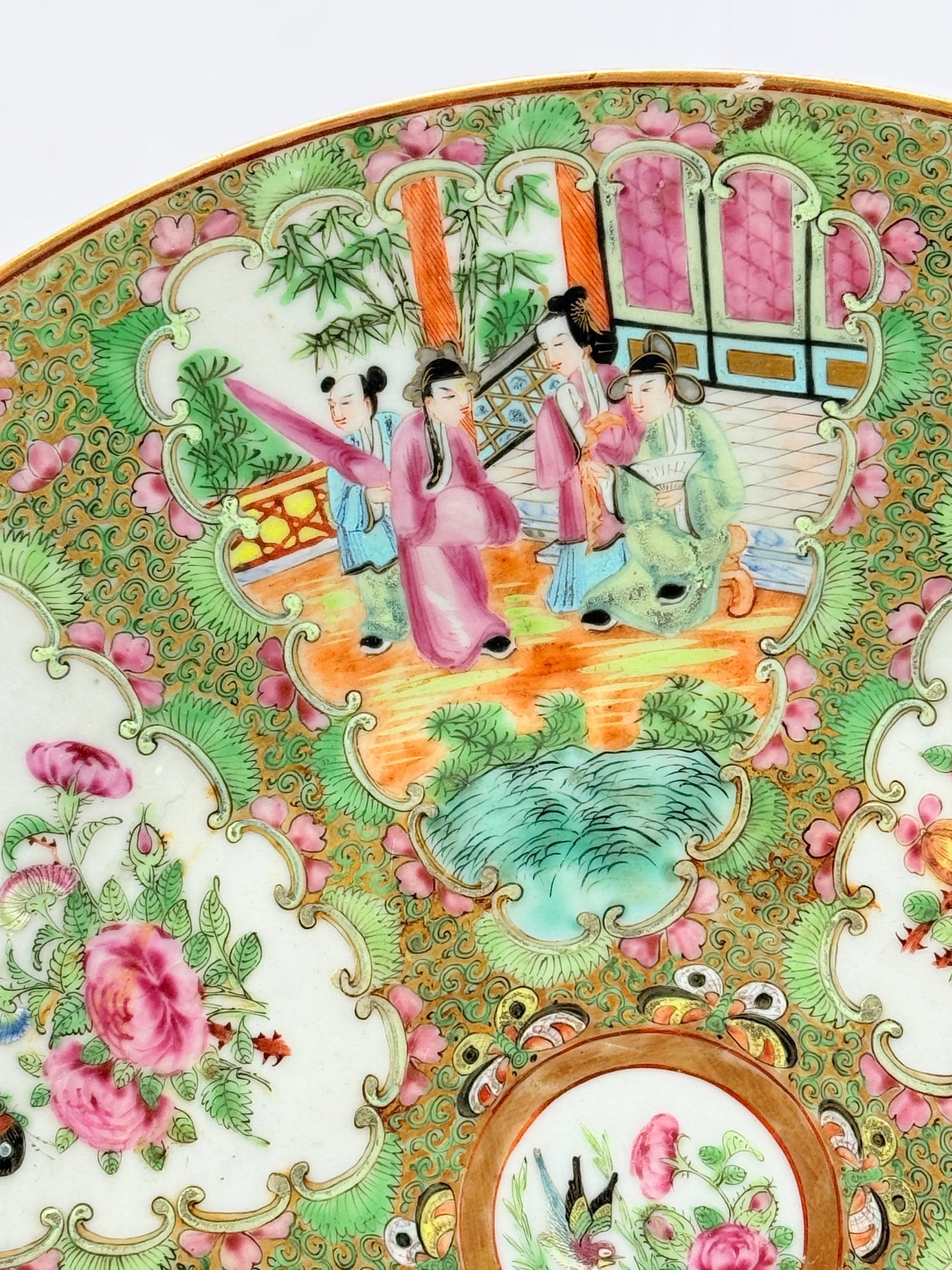19th Century, Chinese Rose Medallion Porcelain Platter 13.5" - 2