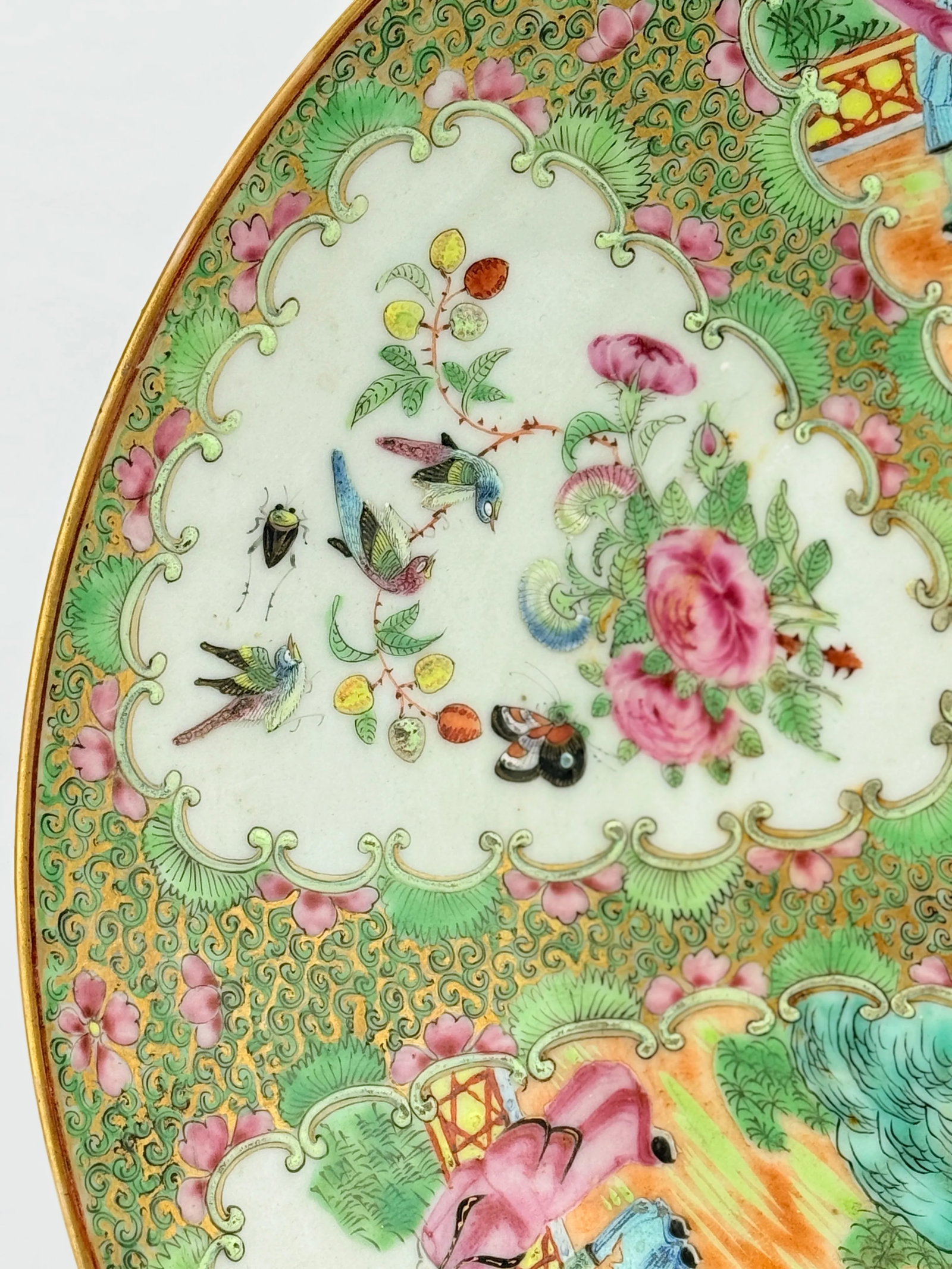 19th Century, Chinese Rose Medallion Porcelain Platter 13.5" - 6