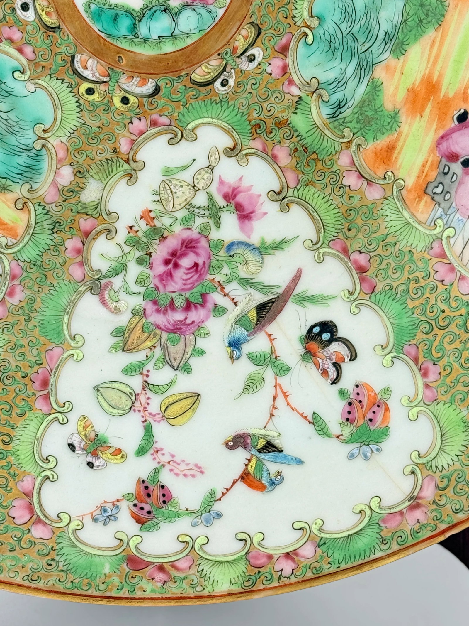 19th Century, Chinese Rose Medallion Porcelain Platter 13.5" - 9
