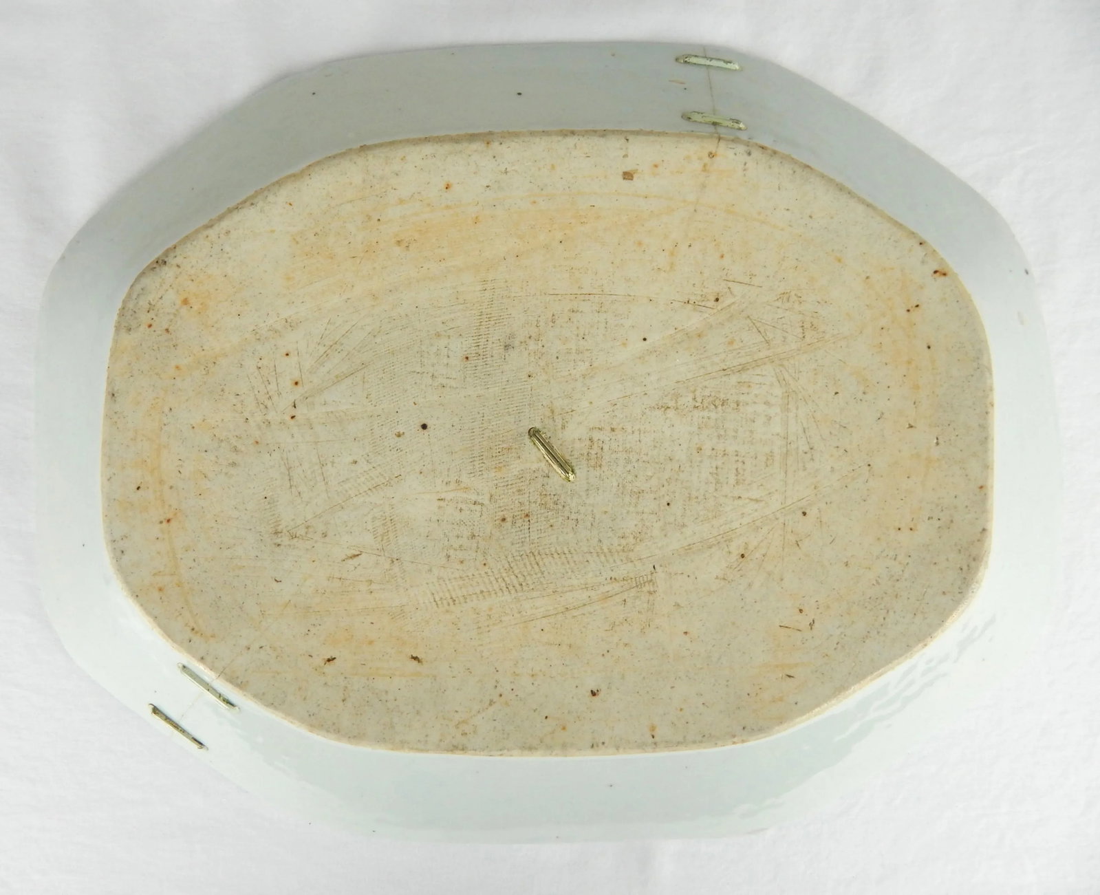 Late 18th - Early 19th Century Canton Platter With Old Staple Repairs - 11