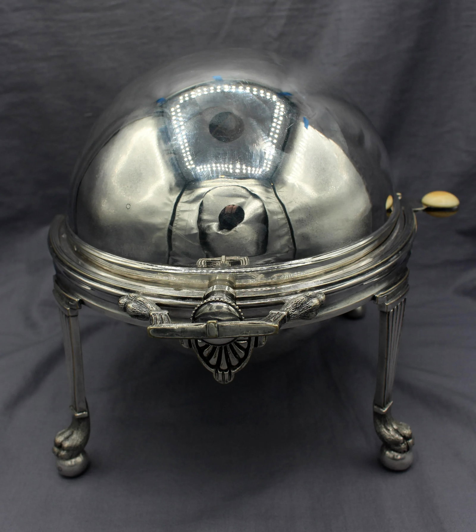 C. 1880s Egyptian Revival English Revolving Hunt Tureen - 2