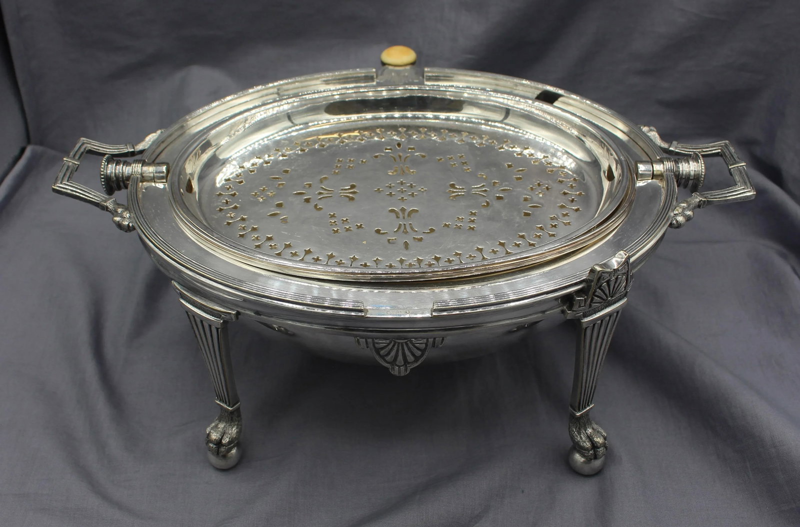 C. 1880s Egyptian Revival English Revolving Hunt Tureen - 5