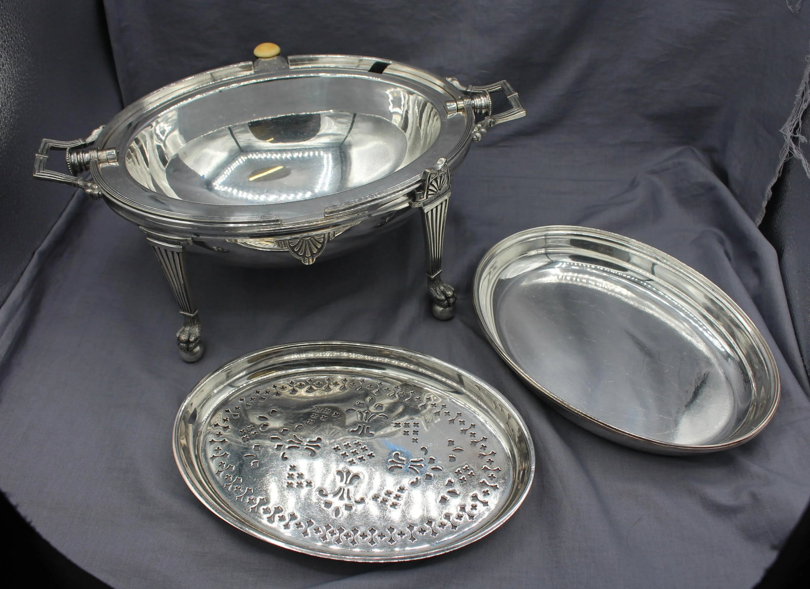 C. 1880s Egyptian Revival English Revolving Hunt Tureen - 6