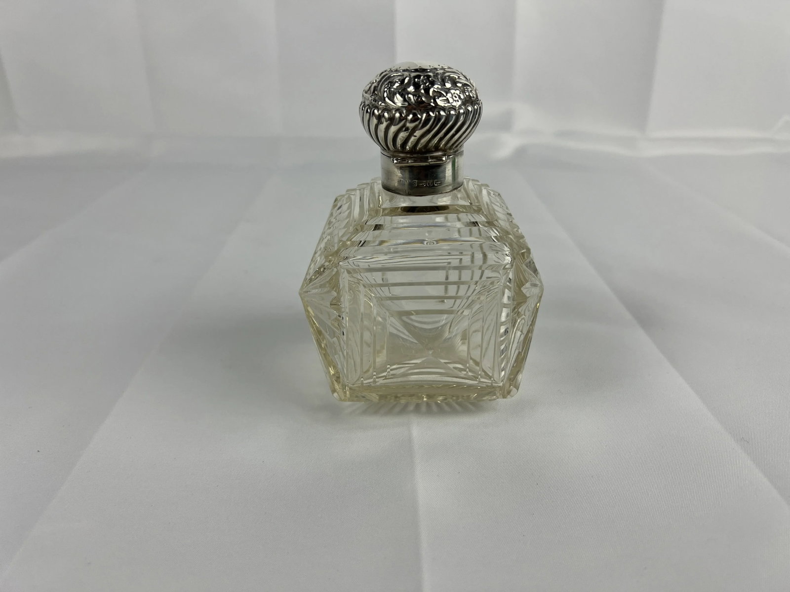 Unusual British Sterling Silver & Cut Glass Repousse Perfume Bottle - 6